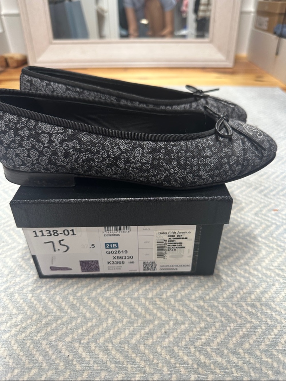 CHANEL Black denim  CC Logo Ballet Flats - Picture 9 of 11